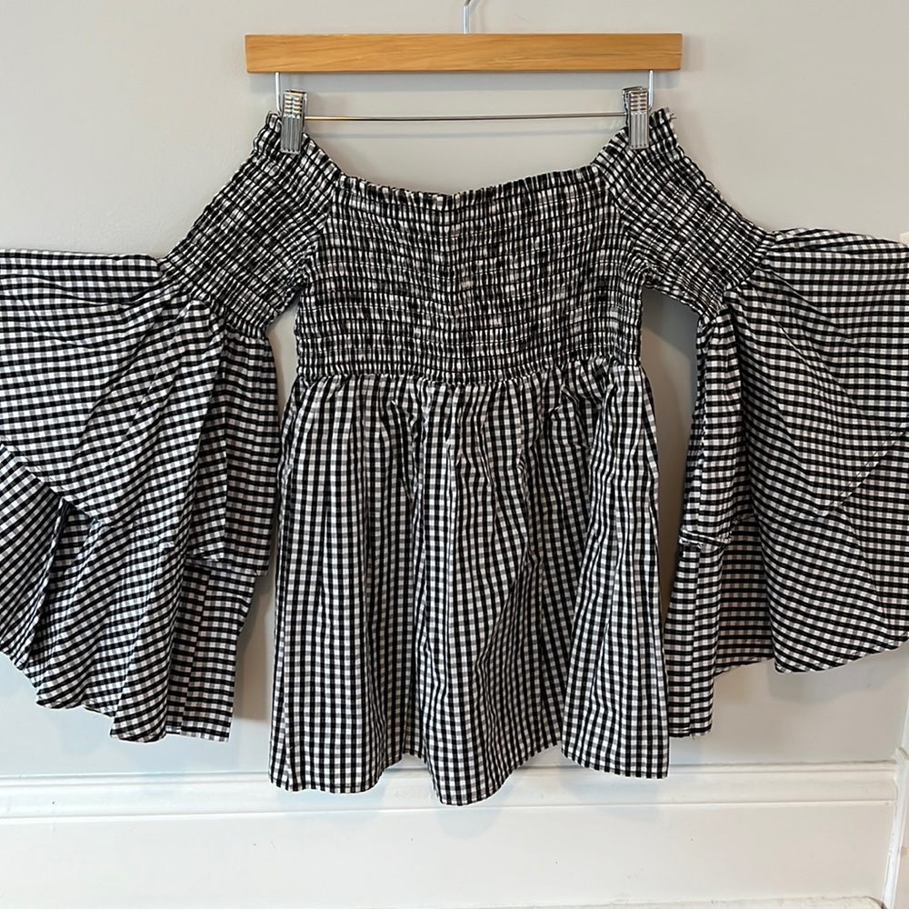 Beau Tissu off the shoulder top